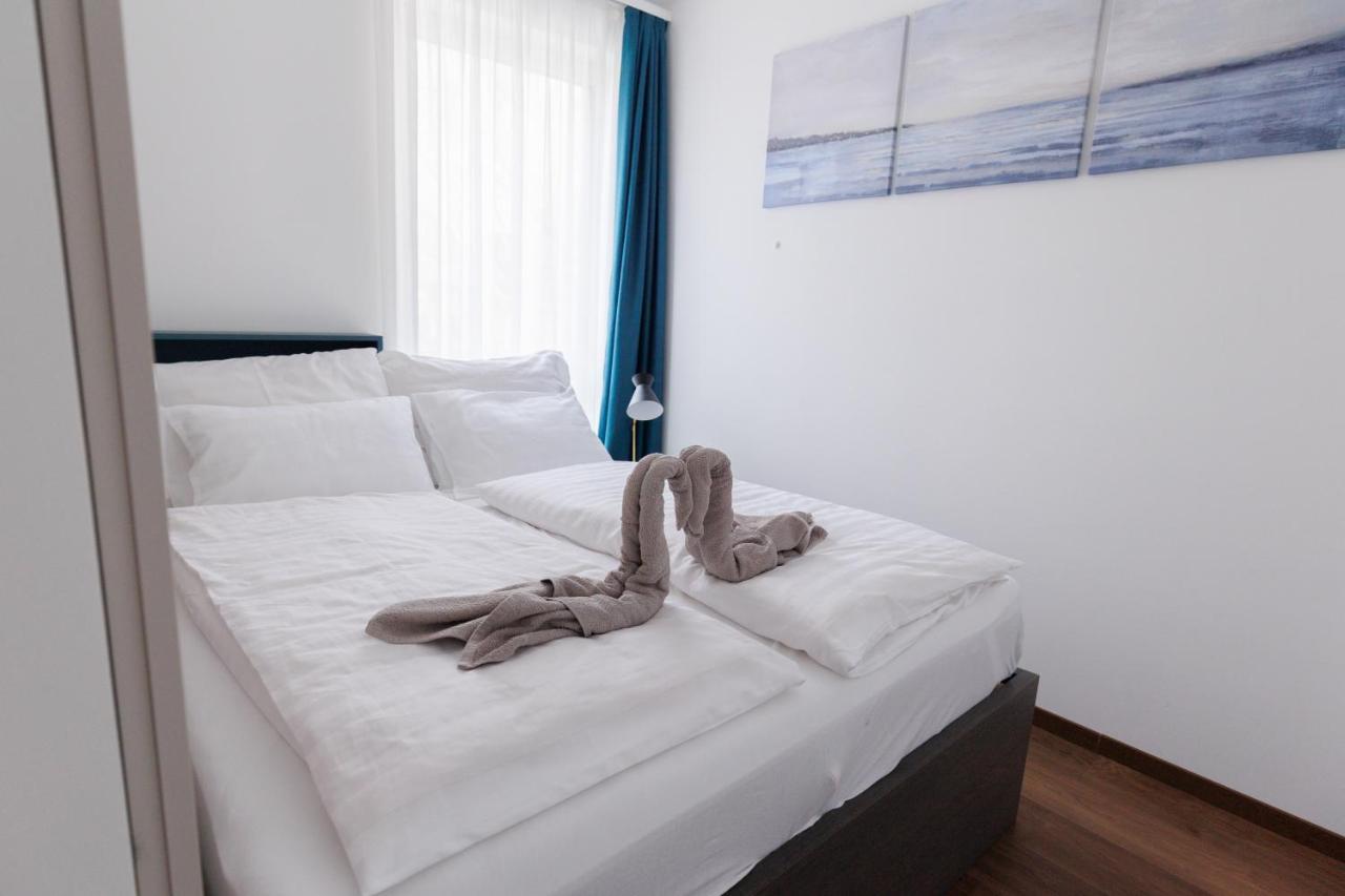 Villa Bauhaus Wellness Apartman 102 Siofok Exterior photo