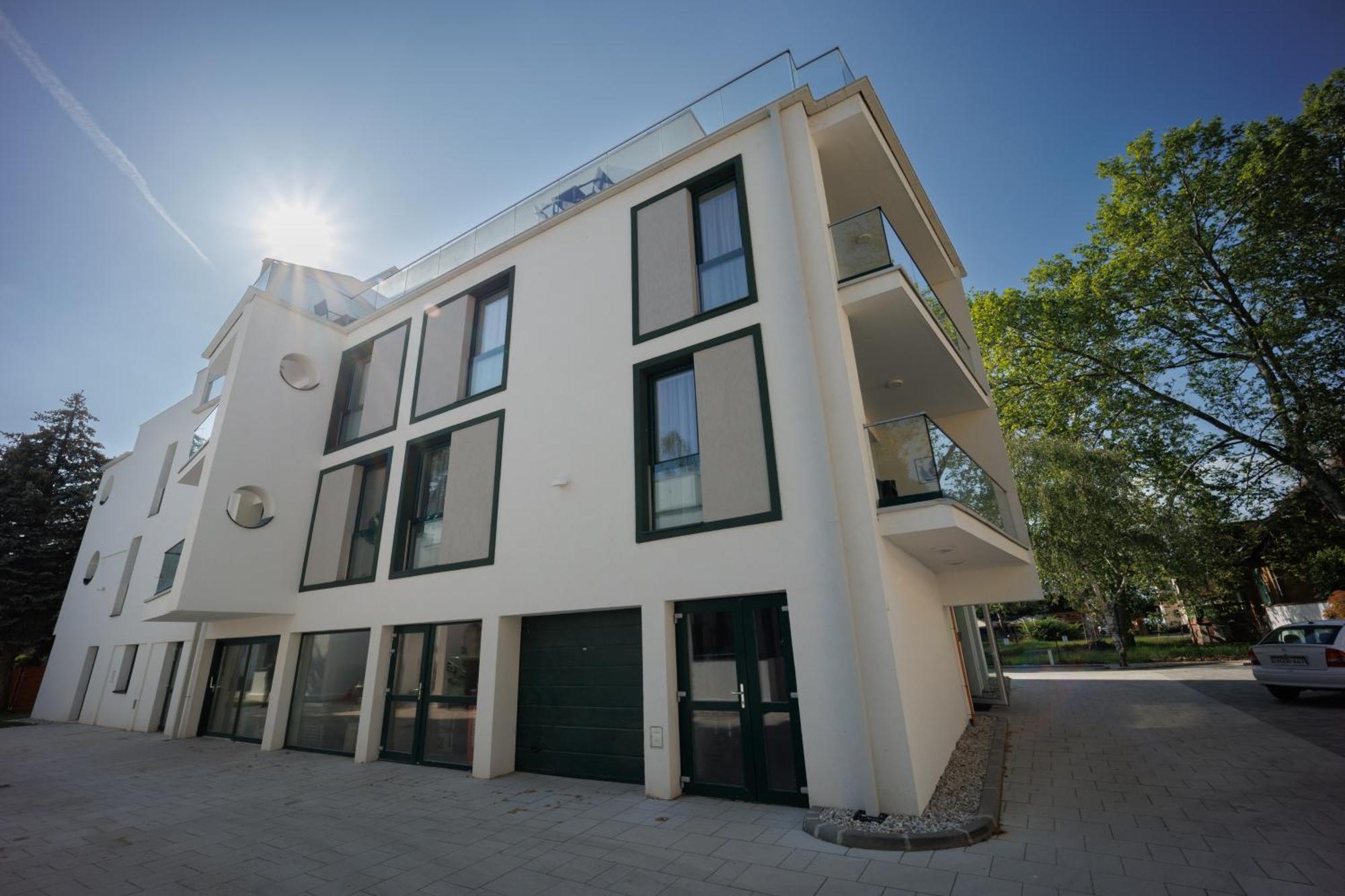 Villa Bauhaus Wellness Apartman 102 Siofok Exterior photo